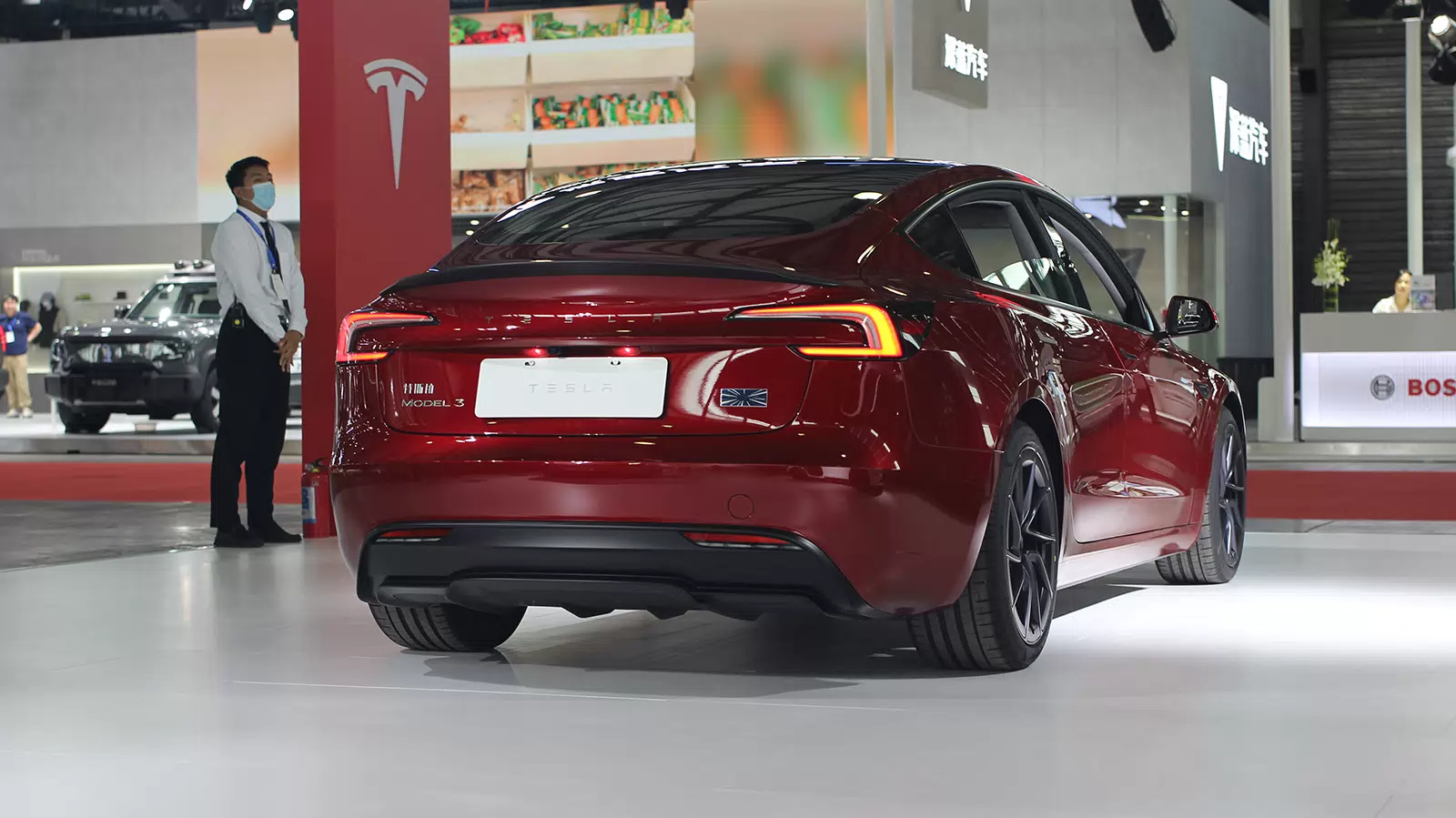 China Issues Largest-Ever Auto Recall Over Door Escape Risk, Impacts Tesla, Xiaomi and Others