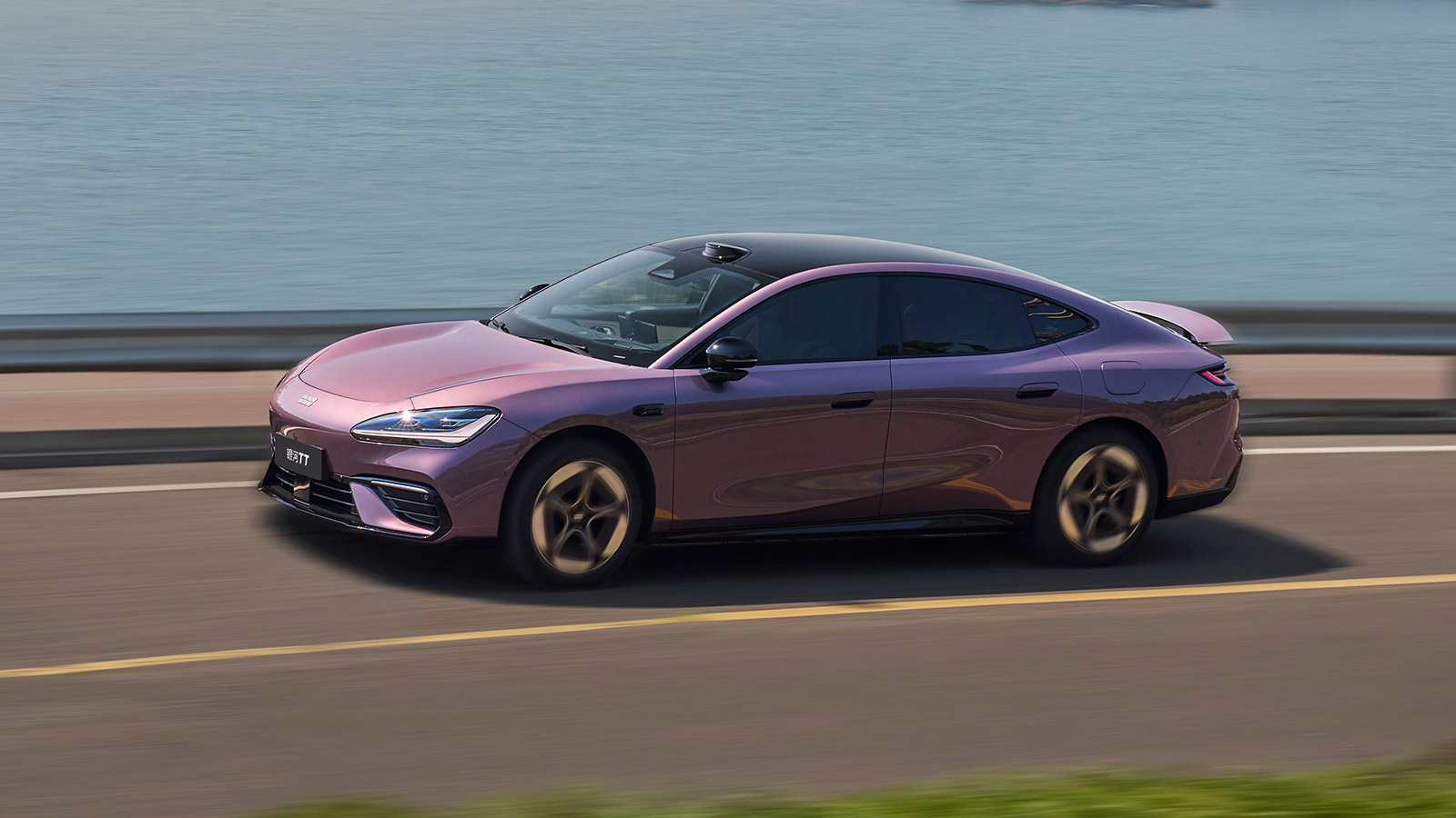 Geely launches Galaxy TT sedan with lower price and up to 725 km range