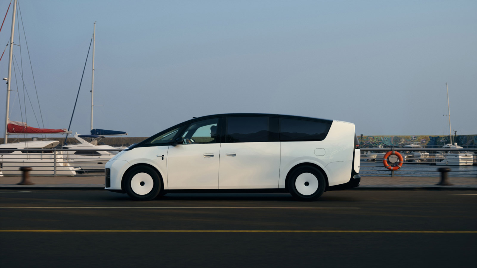 Li Auto cuts new Mega price by $7,000 in push to revive flagship MPV